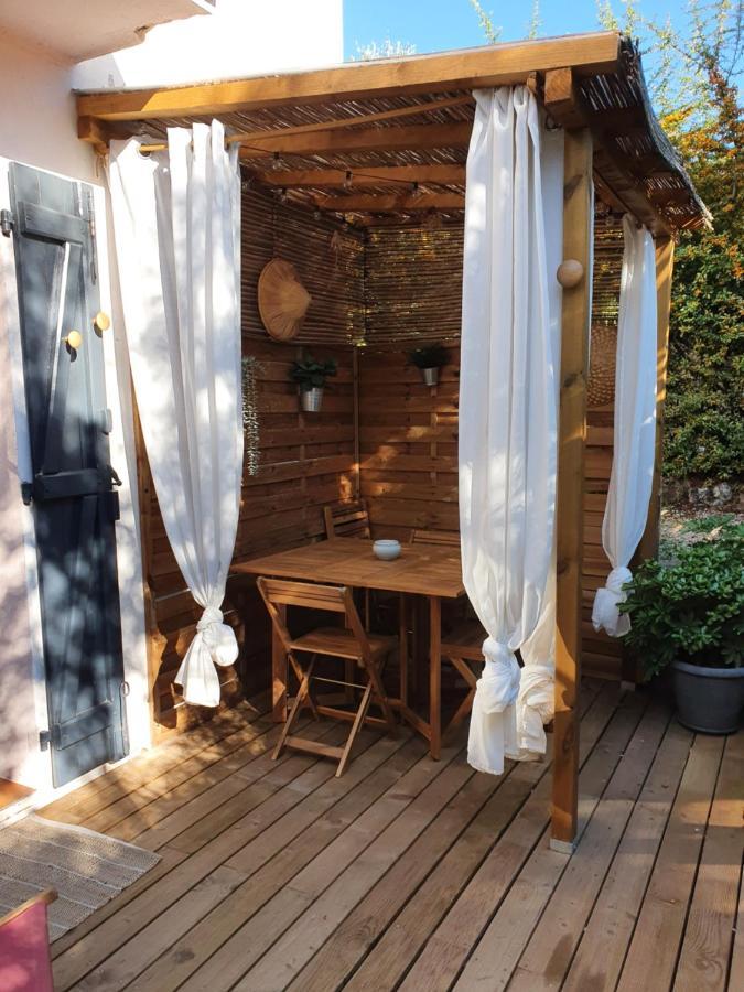 Une Nuit A Bali - Appartement Cocooning Solliès-Toucas エクステリア 写真