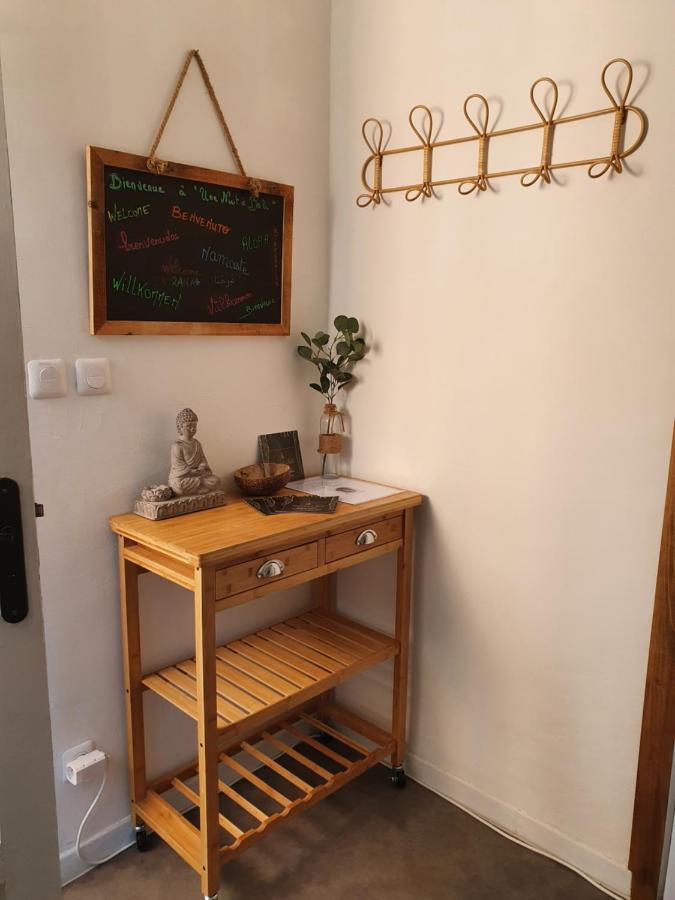 Une Nuit A Bali - Appartement Cocooning Solliès-Toucas エクステリア 写真
